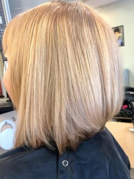 Image of  Women's Hair, Blonde, Hair Color, Shoulder Length, Hair Length, Bob, Haircuts