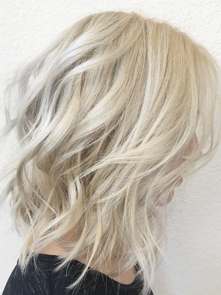 Image of  Women's Hair, Blonde, Hair Color, Shoulder Length, Hair Length, Bob, Haircuts, Beachy Waves, Hairstyles