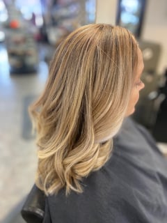View Layered, Haircuts, Women's Hair, Blowout, Beachy Waves, Hairstyles, Foilayage, Hair Color, Highlights, Balayage, Blonde - Jena Baglio, Fraser, MI