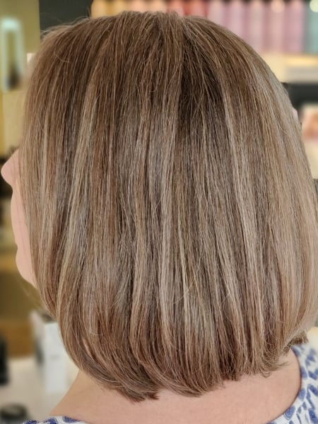 Image of  Women's Hair, Blonde, Hair Color, Brunette, Highlights, Shoulder Length, Hair Length, Layered, Haircuts, Blunt, Straight, Hairstyles