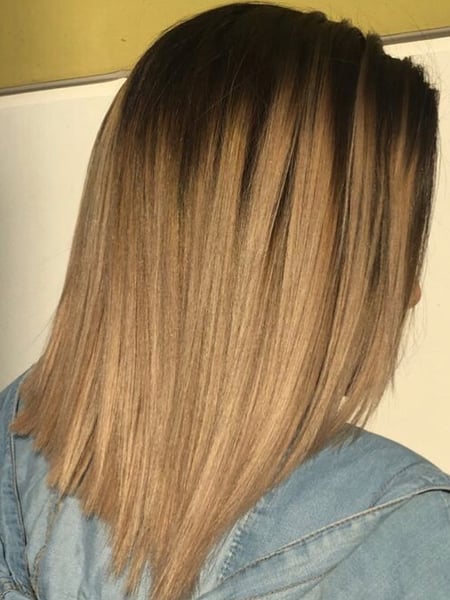 Image of  Women's Hair, Balayage, Hair Color, Blonde, Foilayage, Ombré, Shoulder Length, Hair Length, Blunt, Haircuts, Straight, Hairstyles