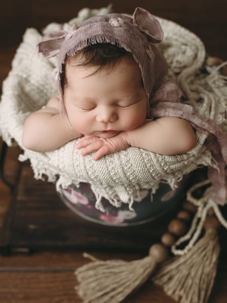 Image of  Photographer, Newborn, First 48 Hours, In-Studio, Lifestyle