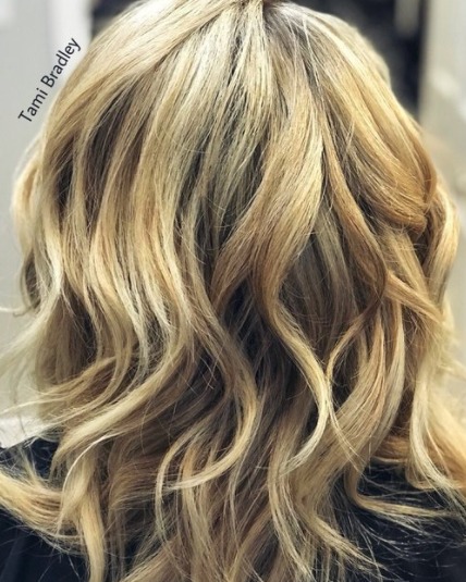 Image of  Women's Hair, Balayage, Hair Color, Blonde, Long Hair (Upper Back Length), Hair Length, Layers, Haircut, Beachy Waves, Hairstyle