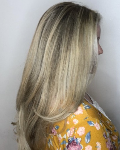 Image of  Women's Hair, Balayage, Hair Color, Blonde, Medium Length, Hair Length, Blunt, Haircuts