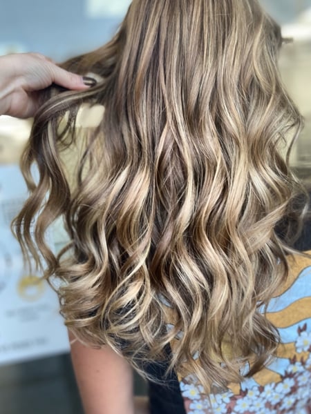 Image of  Women's Hair, Balayage, Hair Color, Blowout, Ombré, Highlights, Foilayage, Hair Length, Long, Beachy Waves, Hairstyles