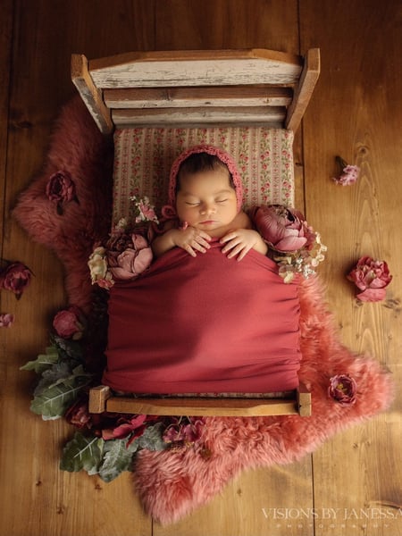 Image of  Photographer, Newborn, Family, In-Studio, Portrait, Maternity