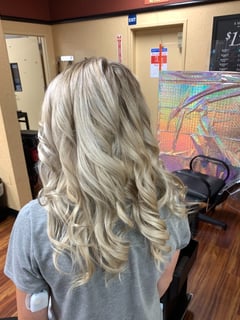 View Blonde, Women's Hair, Hair Color, Highlights - Calyn, Fond du Lac, WI