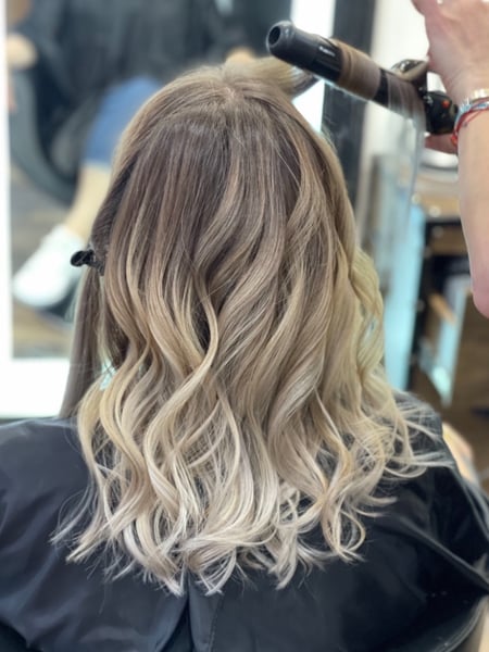 Image of  Women's Hair, Balayage, Hair Color, Blonde, Foilayage, Full Color, Highlights