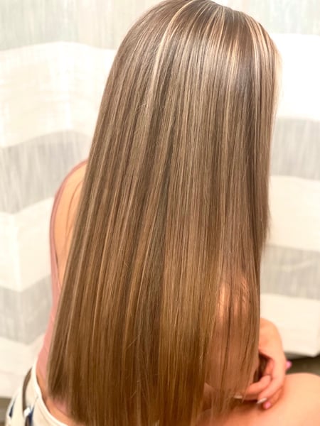 Image of  Women's Hair, Blowout, Hair Color, Brunette, Blonde, Balayage, Foilayage, Full Color, Highlights, Ombré