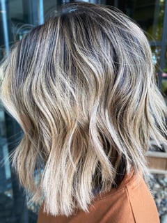 View Highlights, Foilayage, Hairstyles, Beachy Waves, Layered, Haircuts, Bob, Shoulder Length, Hair Length, Short Chin Length, Women's Hair, Balayage, Hair Color, Blonde, Brunette - Aileen Mercadal, Vienna, VA