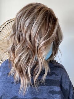 View Brunette, Women's Hair, Balayage, Hair Color, Blonde, Foilayage, Highlights, Hair Length, Shoulder Length, Haircuts, Layered, Beachy Waves, Hairstyles - Tiffany Mae, San Diego, CA