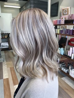View Haircut, Women's Hair, Layers, Blunt (Women's Haircut), Blowout, Beachy Waves, Hairstyle, Curls, Highlights, Hair Color, Blonde, Balayage, Brunette Hair, Foilayage, Shoulder Length Hair, Hair Length - Spencer Sherrard, Frederick, MD