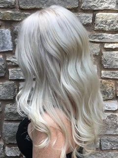 View Women's Hair, Blonde, Hair Color, Long, Hair Length, Beachy Waves, Hairstyles - Audrey , Austin, TX