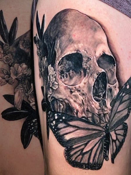 Image of  Tattoos, Tattoo Style, Tattoo Bodypart, Tattoo Colors, Black & Grey, Realism, Thigh, Black 