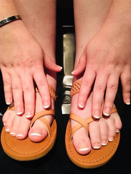 Image of  Nails, Manicure, Pedicure, Short, Nail Length, French Manicure, Nail Style, Ombré, Clear, Nail Color, White, Nail Shape