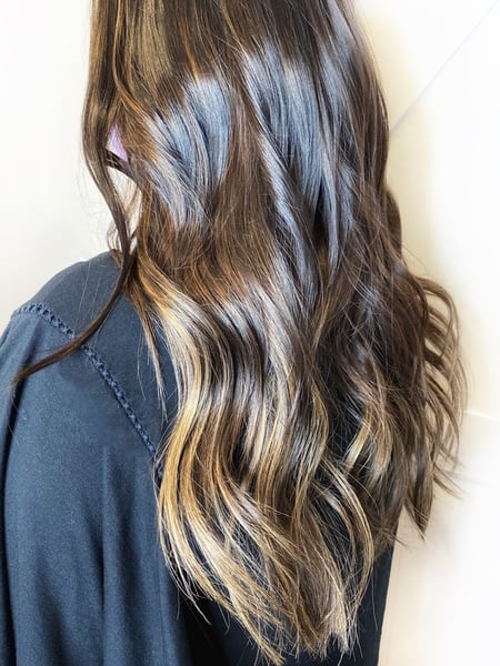 Image of  Women's Hair, Balayage, Hair Color, Foilayage, Highlights, Hair Extensions, Hairstyles, Beachy Waves, Curly