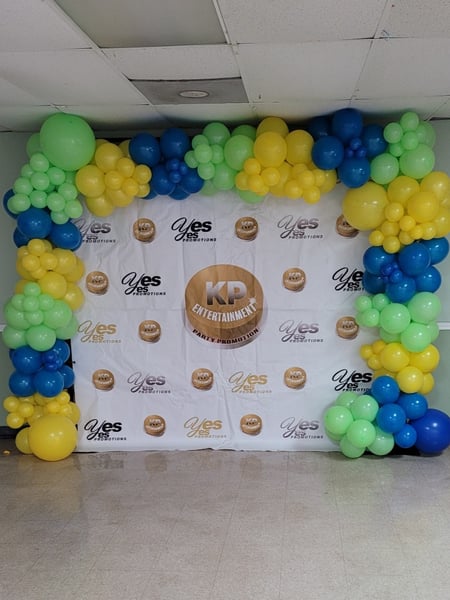 Image of  Balloon Decor, Arrangement Type, Balloon Wall, Balloon Composition, Balloon Garland, Balloon Arch, Event Type, Birthday, Baby Shower, Wedding, Graduation, Holiday, Valentine's Day, Corporate Event, Colors, White, Black, Green, Pink, Brown, Pastel, Clear, Balloon Column, School Pride