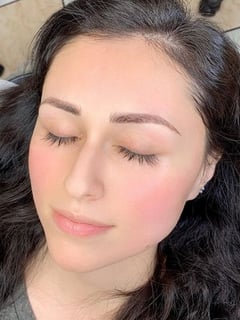 View Brows, Arched, Brow Shaping, Microblading, Ombré, Brow Tinting - Amy , San Jose, CA
