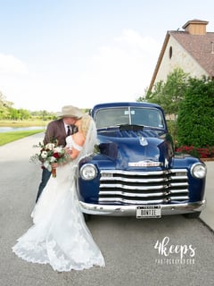View Photographer, Wedding, Formal, Rustic, Indoor - Melissa Higday, Montgomery, TX