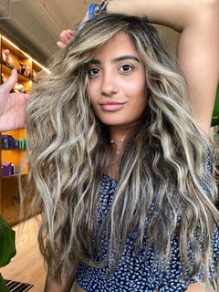 View Women's Hair, Blonde, Hair Color, Brunette, Foilayage, Highlights, Beachy Waves, Hairstyles, Balayage - Valeria Largo, Summit, NJ