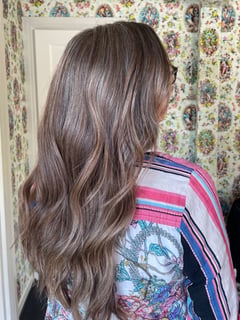 View Blowout, Hairstyle, Beachy Waves, Hair Color, Women's Hair - Shelby Simon, Houston, TX