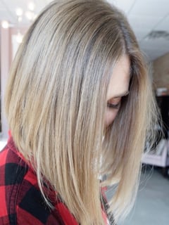 View Women's Hair, Blonde, Hair Color, Foilayage, Shoulder Length, Hair Length, Blunt, Haircuts, Straight, Hairstyles - Payton Evans, Ogden, UT