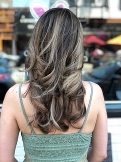 View Women's Hair, Haircuts, Layered, Blowout, Hair Color, Balayage - Raquel Carini, Forest Park, IL