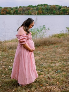 View Photographer, Newborn, Family, Lifestyle, Lifestyle, Portrait, Maternity - Sydney Taylor, Lenexa, KS