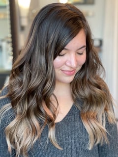 View Women's Hair, Hair Extensions, Curly, Beachy Waves, Hairstyles, Layered, Haircuts, Long, Medium Length, Hair Length, Ombré, Brunette, Blonde, Foilayage, Balayage, Hair Color, Blowout - Nicole Vogel, Houston, TX