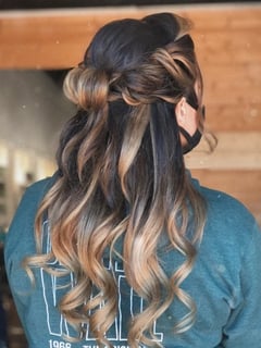 View Women's Hair, Balayage, Hair Color, Brunette, Blonde, Long, Hair Length, Curly, Hairstyles, Bridal, Natural, Hair Extensions - Shear Diva Artistry & Spa, Dallas, TX