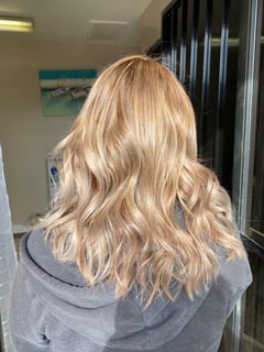 View Women's Hair, Balayage, Hair Color, Blonde, Color Correction, Foilayage, Medium Length, Hair Length, Beachy Waves, Hairstyles, 2A, Hair Texture - Katherine Martinez, South Gate, CA
