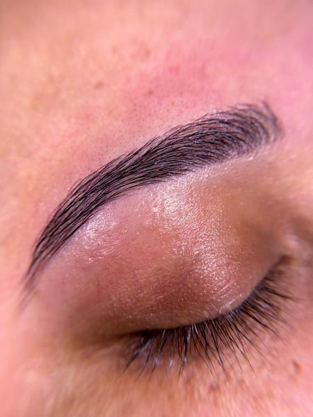 Image of  Wax & Tweeze, Brow Technique, Brows, Brow Shaping, Straight, Arched