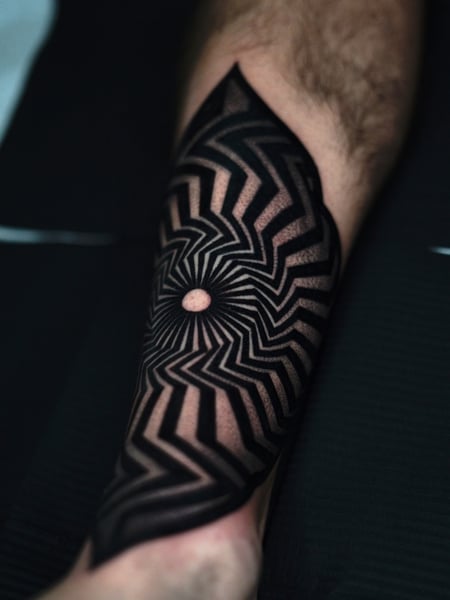 Image of  Tattoos, Tattoo Style, Black & Grey, Blackwork, Geometric