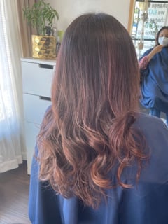 View Women's Hair, Foilayage, Hair Color - Tiffany Sidwell, Long Beach, CA