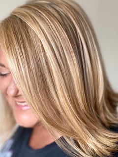 View Women's Hair, Blonde, Hair Color, Highlights, Shoulder Length, Hair Length, Straight, Hairstyles - Carla Dasilva, Hudson, MA