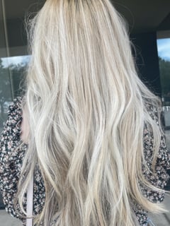 View Blonde, Hairstyle, Beachy Waves, Foilayage, Hair Color, Women's Hair - serena leo, Brandon, FL