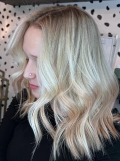 View Balayage, Hair Color, Women's Hair, Highlights, Blonde, Foilayage - Jessica Lannom, Mount Juliet, TN