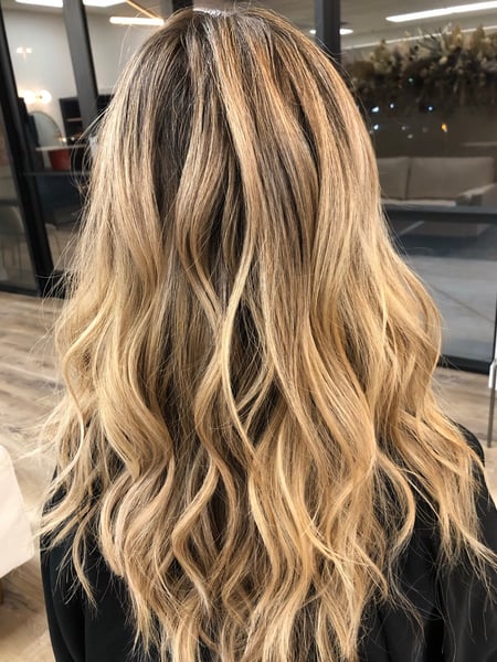 Image of  Women's Hair, Balayage, Hair Color, Blonde, Brunette, Foilayage, Full Color, Long, Hair Length, Layered, Haircuts, Blunt, Beachy Waves, Hairstyles