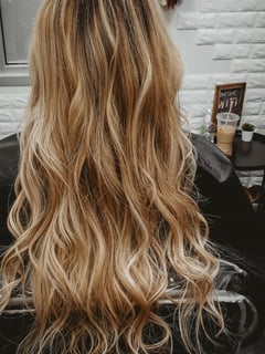 View Women's Hair, Hair Color, Highlights, Blonde, Long, Hair Length, Layered, Haircuts, Beachy Waves, Hairstyles, Hair Extensions - Jes Spratley, Avondale, AZ