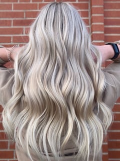 View Women's Hair, Blowout, Hair Color, Balayage, Blonde, Brunette, Foilayage, Full Color, Highlights, Hair Length, Beachy Waves, Hairstyles - Annie Hamlin, Minneapolis, MN