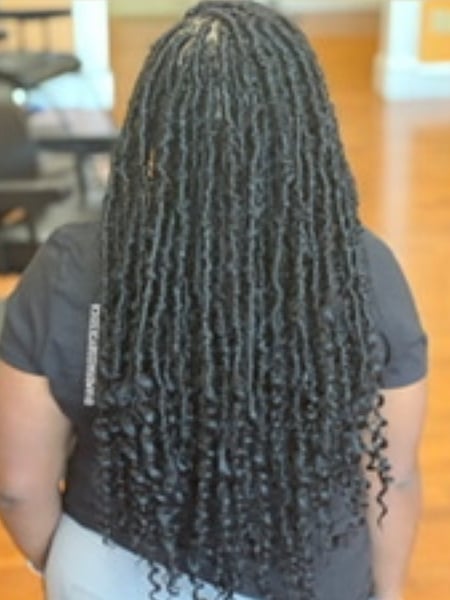 Image of  Women's Hair, Braids (African American), Hairstyle, Locs, Hair Extensions, Natural Hair, Protective Styles (Hair)
