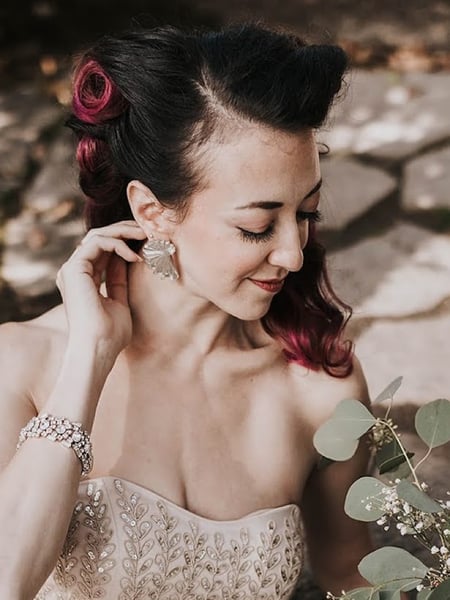 Image of  Updo, Hairstyles, Women's Hair, Bridal, Vintage, Airbrush, Technique, Makeup, Bridal, Look, Glam Makeup
