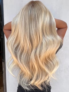 View Women's Hair, Highlights, Hair Color, Blonde, Balayage, Fusion, Hair Extensions - Meri Kate O’Connor, Los Angeles, CA