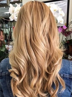 View Beachy Waves, Full Color, Hair Color, Blonde, Hair Length, Long, Women's Hair, Hairstyles - Amy Hieu, Houston, TX
