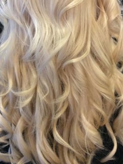 View Blonde, Hair Length, Medium Length, Highlights, Foilayage, Balayage, Hair Color, Women's Hair - Sally Francks, Feasterville Trevose, PA