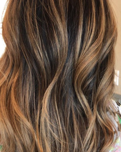 Image of  Women's Hair, Highlights, Hair Color, Long, Hair Length, Beachy Waves, Hairstyles