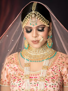 View Makeup, Glitter, Gold, Colors, Black, Look, Bridal, Skin Tone, Light Brown - Lavisha Madani, Delhi, IA