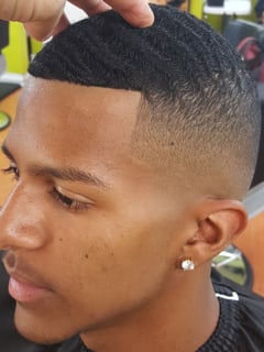 View Haircut, Men's Hair, Medium Fade - Ruben Martinez, Miami, FL