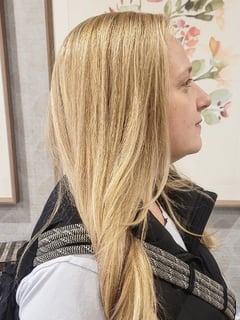 View Hair Length, Women's Hair, Blowout, Straight, Hairstyle, Highlights, Hair Color, Blonde, Foilayage, Long Hair (Mid Back Length), Layers, Haircut - Ashley Bowen, Hixson, TN