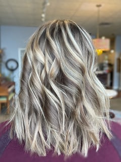 View Layers, Haircut, Women's Hair, Beachy Waves, Hairstyle, Blonde, Hair Color, Foilayage - Joelle Hanke, Delafield, WI